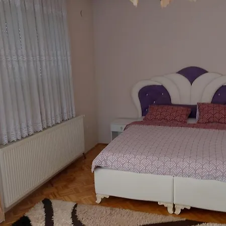 Alibasic Apartment