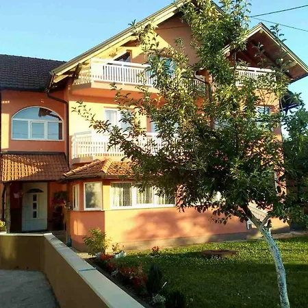 Alibasic Apartment *